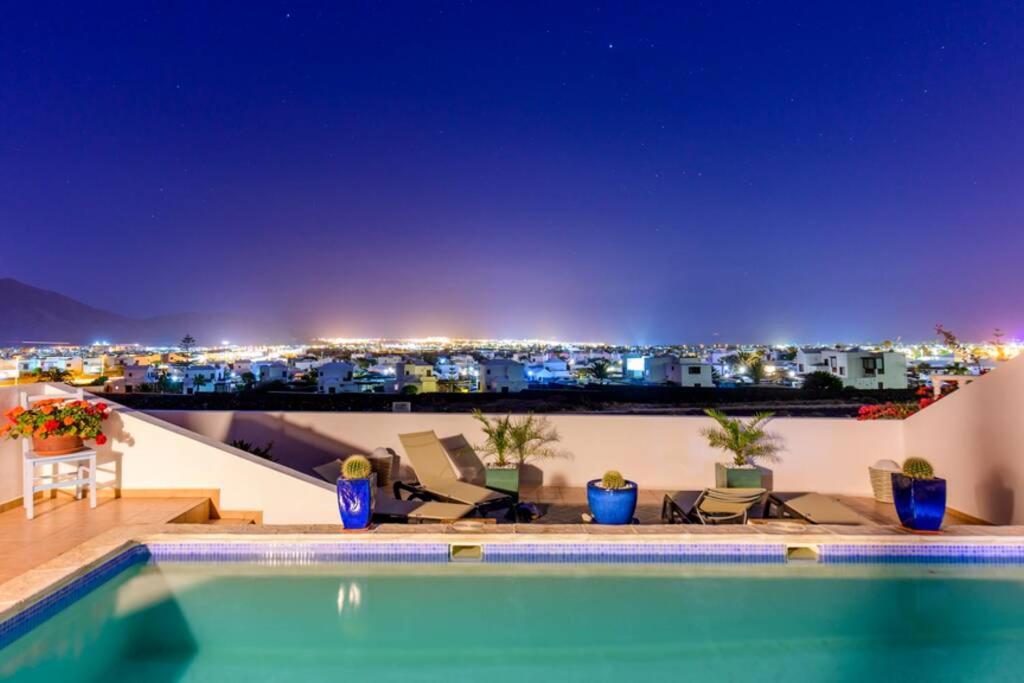Poolvilla With Oceanview Playa Blanca  Exterior photo